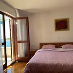 Villa Porthos