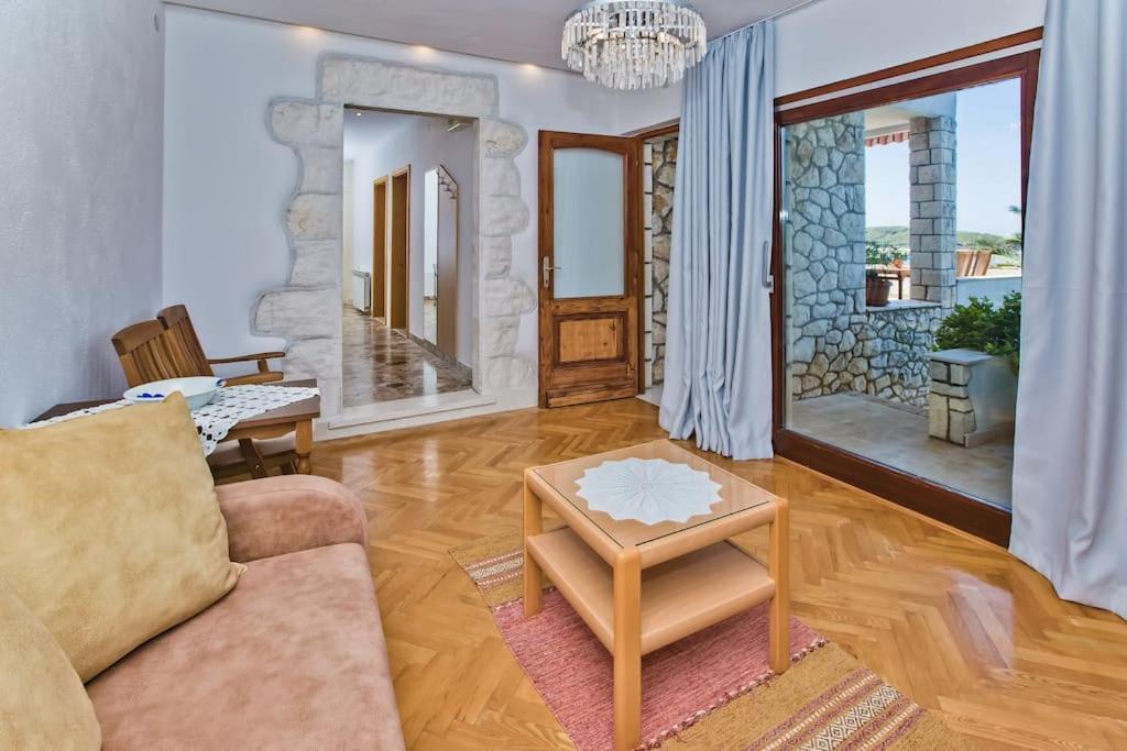 Apartament Porthos