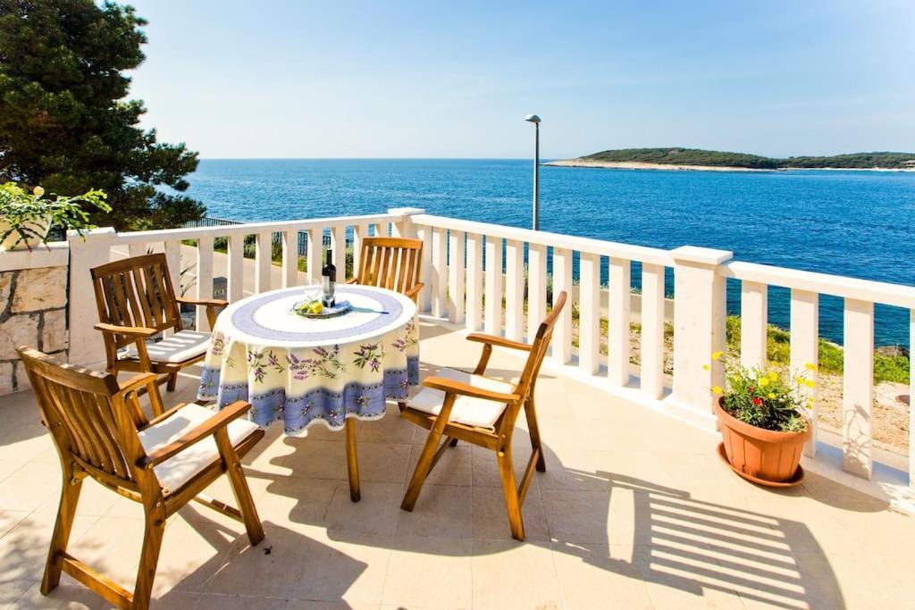 Porthos Apartament Hvar Town