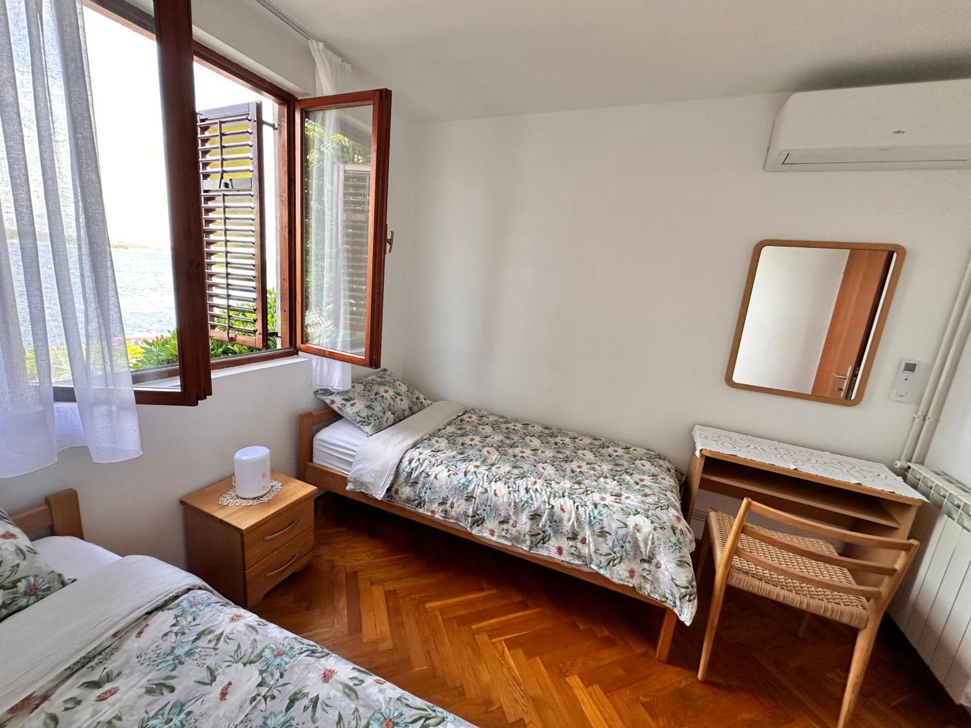 Porthos Apartament *